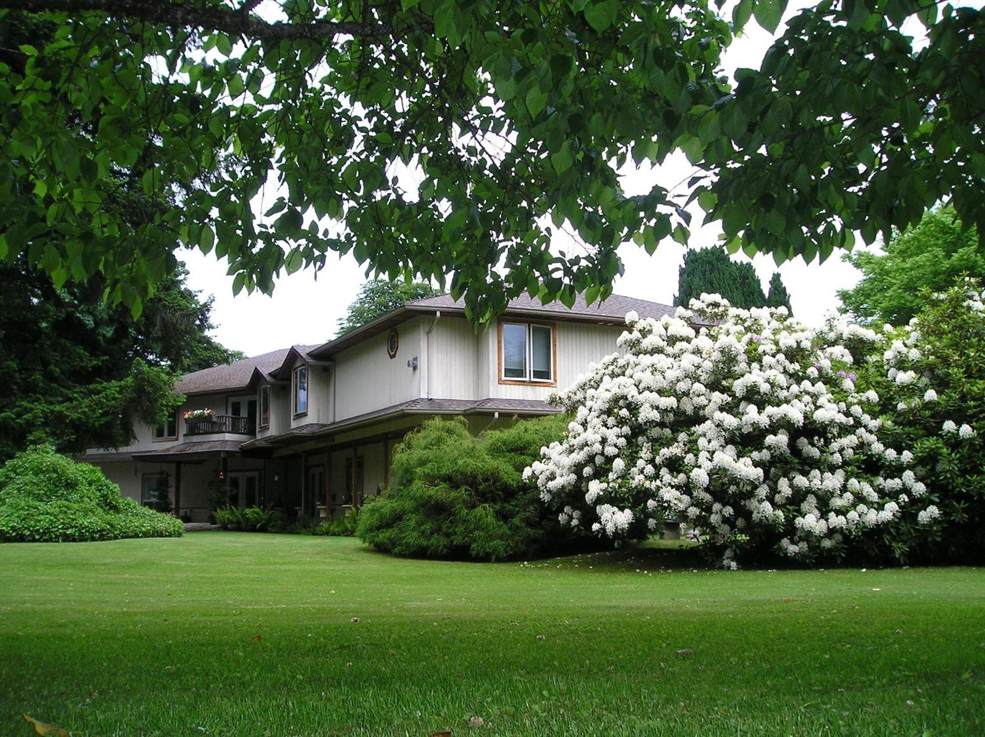 Cedar Wood Lodge Bed & Breakfast Inn Πορτ Άλμπερνι Εξωτερικό φωτογραφία