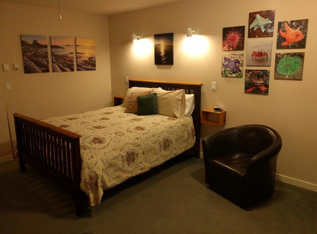 Cedar Wood Lodge Bed & Breakfast Inn Πορτ Άλμπερνι Εξωτερικό φωτογραφία