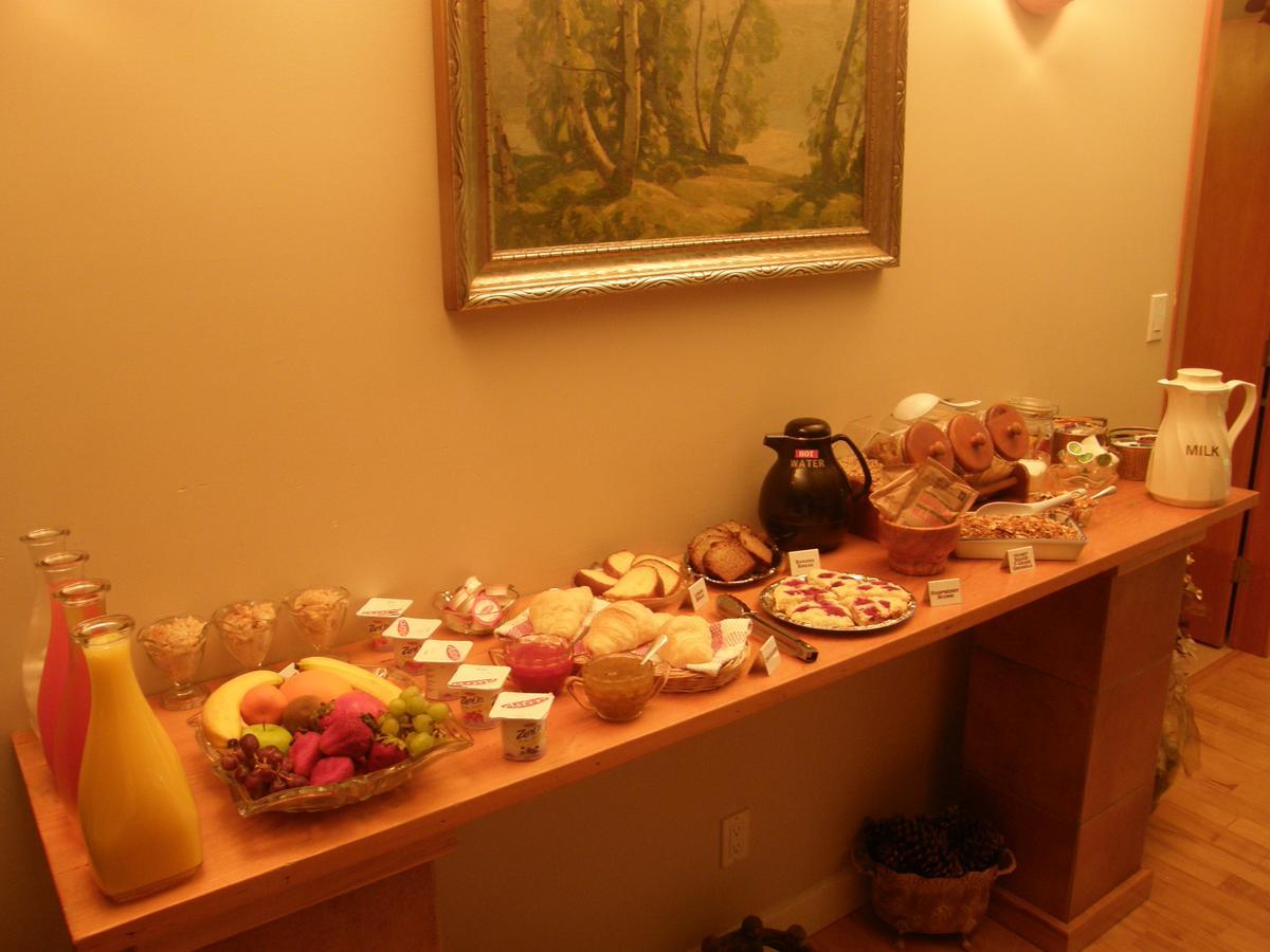 Cedar Wood Lodge Bed & Breakfast Inn Πορτ Άλμπερνι Εξωτερικό φωτογραφία